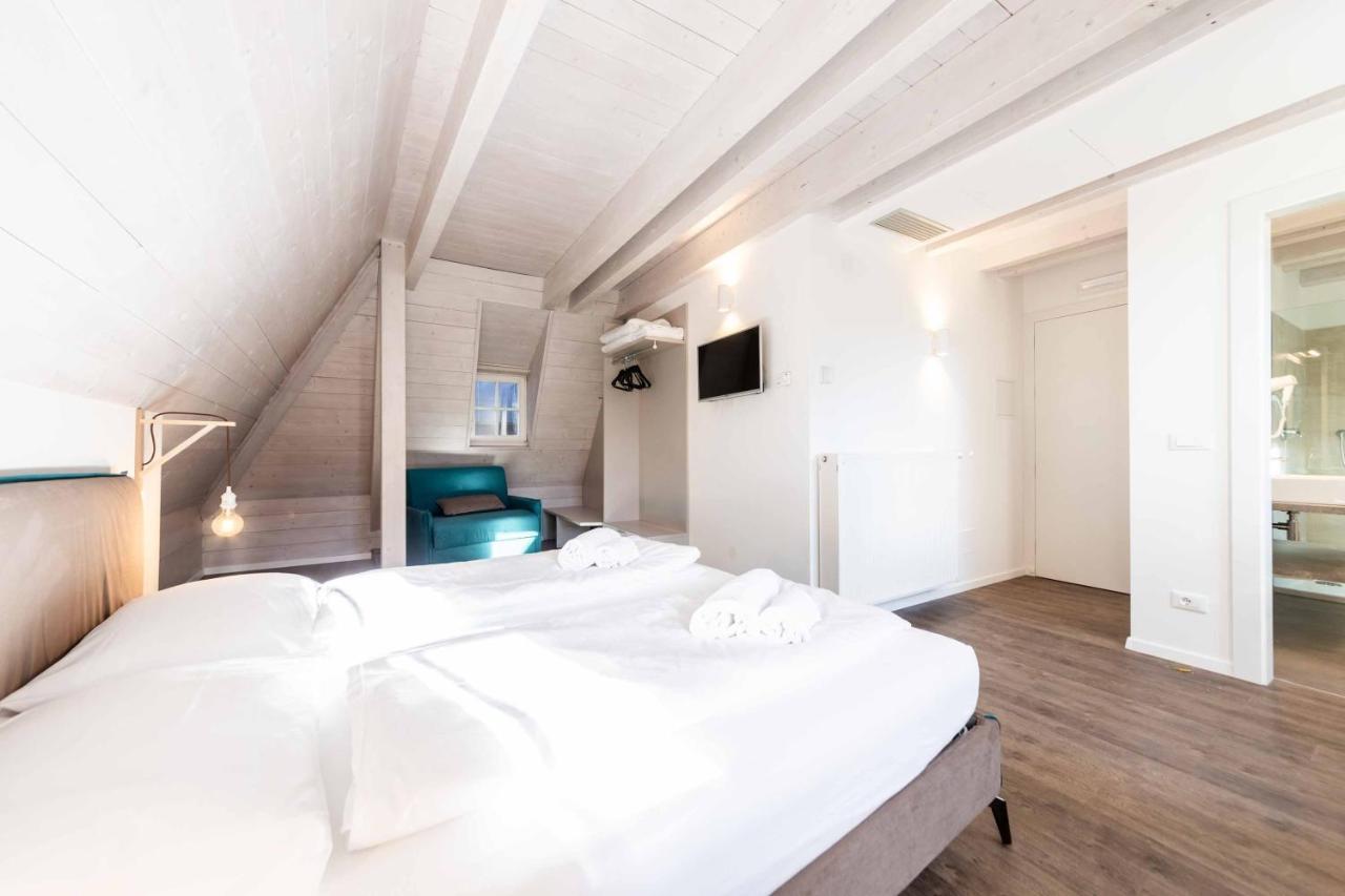 Stay Cooper L Guesthouse Zum Loewen Merano Ngoại thất bức ảnh