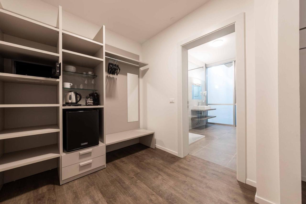 Stay Cooper L Guesthouse Zum Loewen Merano Ngoại thất bức ảnh