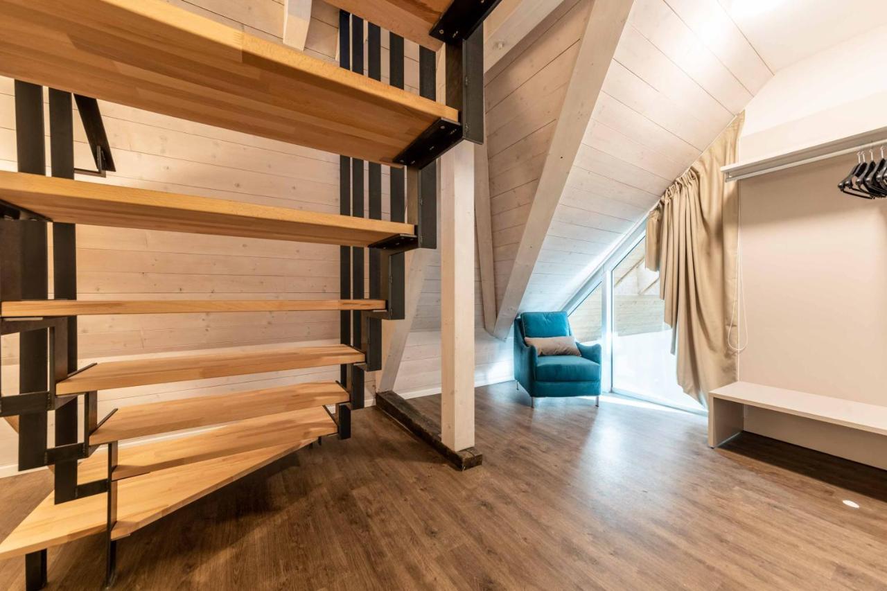 Stay Cooper L Guesthouse Zum Loewen Merano Ngoại thất bức ảnh