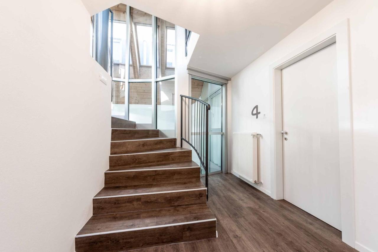 Stay Cooper L Guesthouse Zum Loewen Merano Ngoại thất bức ảnh