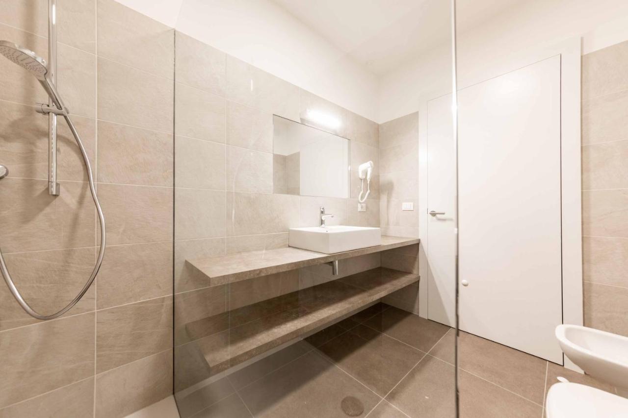 Stay Cooper L Guesthouse Zum Loewen Merano Ngoại thất bức ảnh